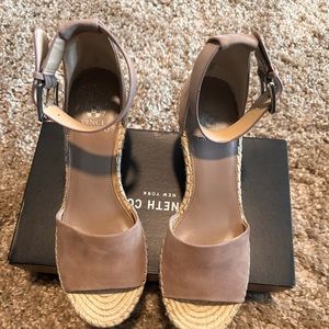 Vince Camuto Wedges